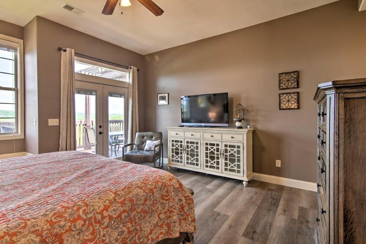 Luxe Branson Retreat With Mtn Views And Pool Access! 아파트 외부 사진